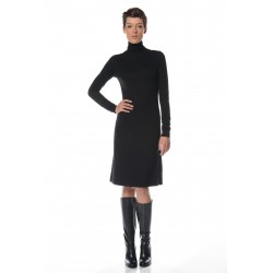 Robe noire col montant