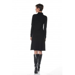 Robe noire col montant vêtement femme grande taille